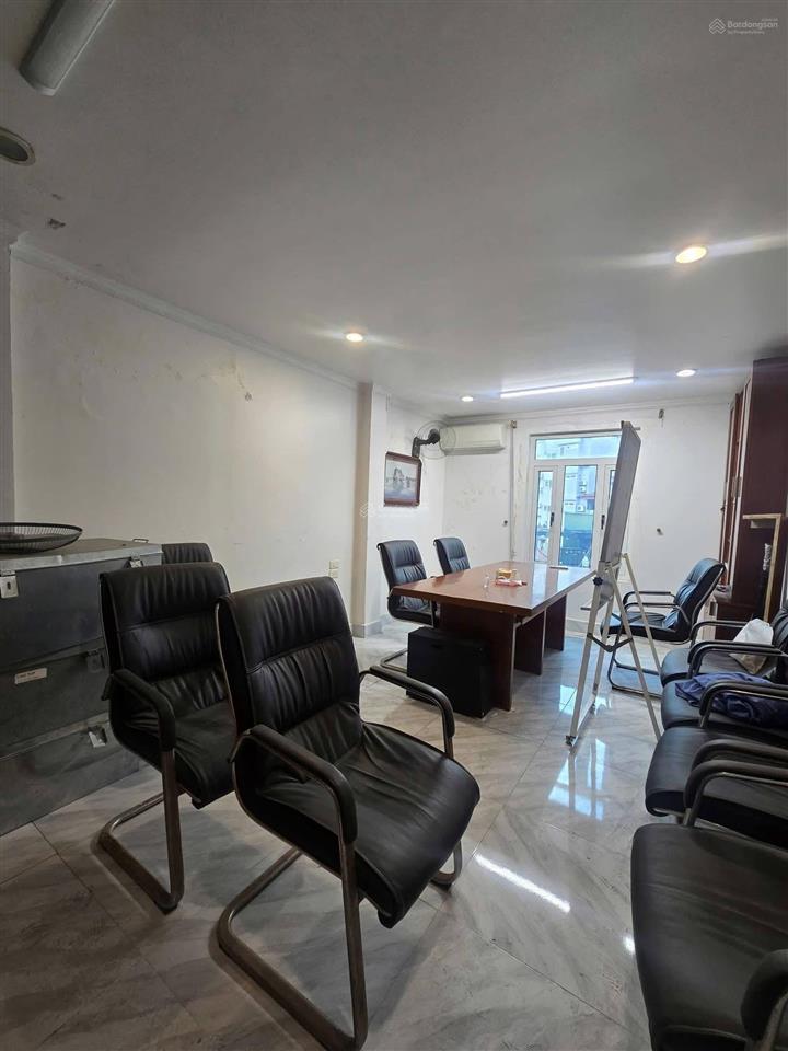 Siêu hiếm! nhà phố hàng than, 20m ra phố, ngõ rộng, dân xây 26m*5t tặng full nội thất về ở ngay