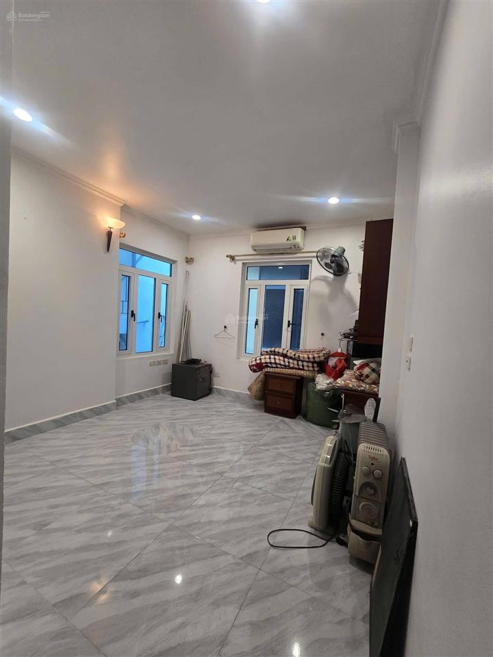 Siêu hiếm! nhà phố hàng than, 20m ra phố, ngõ rộng, dân xây 26m*5t tặng full nội thất về ở ngay