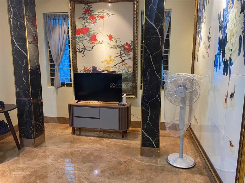 Bán nhà phố hoàng hoa thám, văn cao, căn góc, oto lùi cửa, dân xây 45m*5t tặng full nt xịn ở ngay