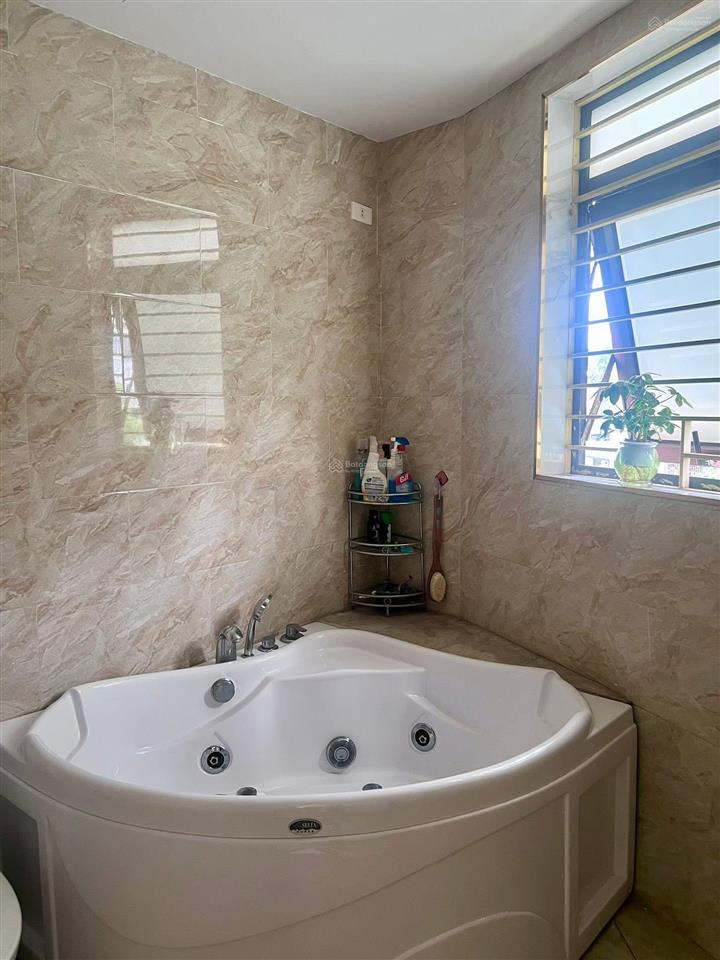 Bán nhà phố hoàng hoa thám, văn cao, căn góc, oto lùi cửa, dân xây 45m*5t tặng full nt xịn ở ngay