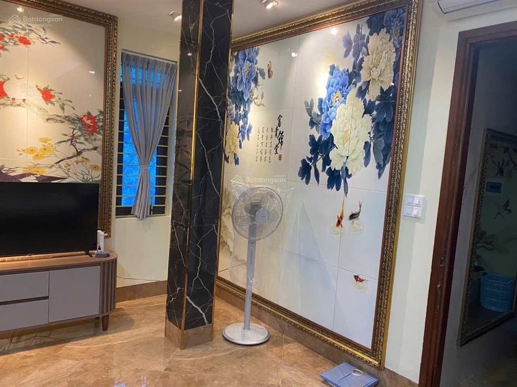 Bán nhà phố hoàng hoa thám, văn cao, căn góc, oto lùi cửa, dân xây 45m*5t tặng full nt xịn ở ngay