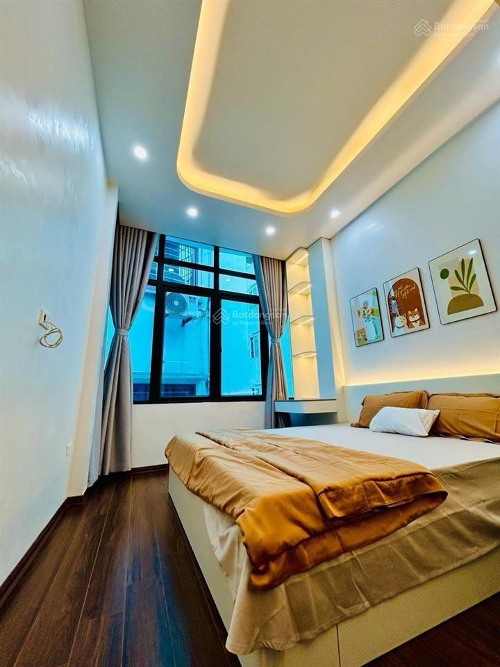 Bán nhà phố văn cao, hoàng hoa thám, ngõ nông, 20m ra phố, mới thang máy nhập khẩu, 58m*5t full nt