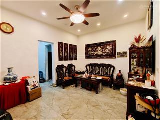 Bán nhà phố đội cấn, ngõ oto, nhà trên mặt ngõ oto đỗ cửa, dân xây 45m*4t tặng full nội thất ở ngay