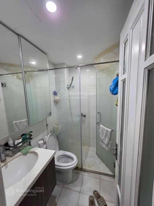 Khách phải thật nhanh! nhà phố núi trúc, 30m ra phố, ngõ thông bagac, dân xây 25m*4t 3 ngủ full nt