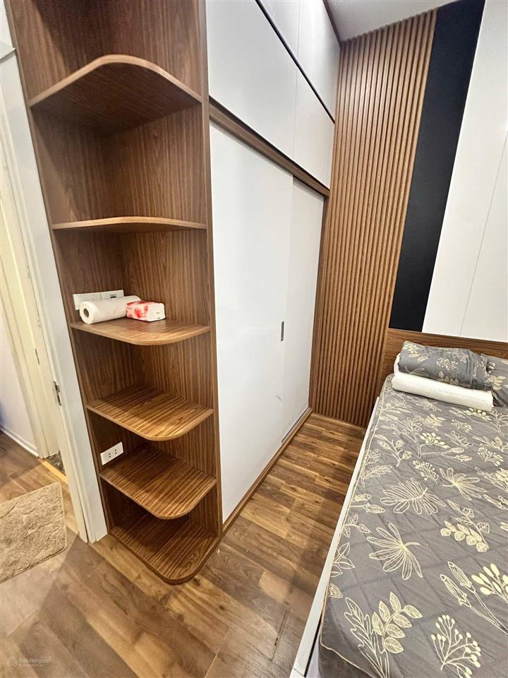 Bán nhà đội cấn, cạnh hồ đầm tròn, 100m ra lăng bác, nhà mới thoáng sáng, 33m2*5t full nt ở ngay