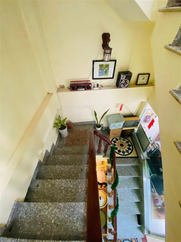 Bán nhà phố nguyễn công hoan, ngõ oto, nhà gần phố, 50m ra oto, dân xây 37m*5t tặng full nt ở ngya