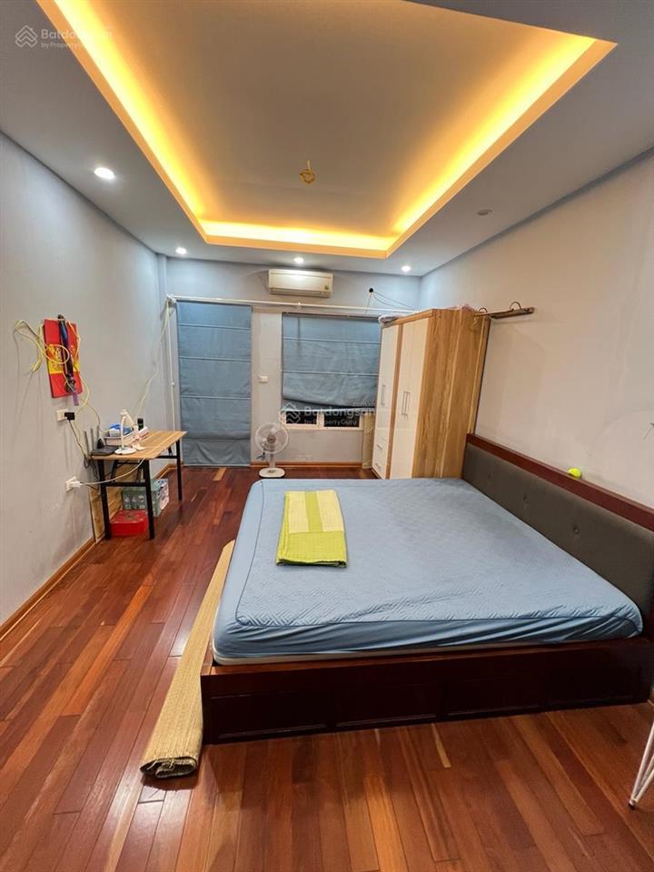 Bán nhà phố đội cấn, linh lang, phân lô, vf3 đỗ cửa, ngõ thông, nhà dân xây 30m2*5t tặng full nt