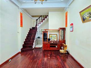 Siêu hiếm! nhà phố cát linh, 30m ra mặt phố, ngõ thông bagac, dân xây 30m*4t tặng nội thất, ở ngay