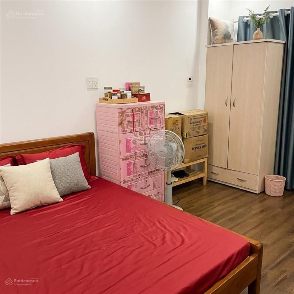 Bán nhà phố đội cấn, thang máy, ngõ thông ba gác tránh, dân xây 33m2*6t tặng full nội thất ở ngay
