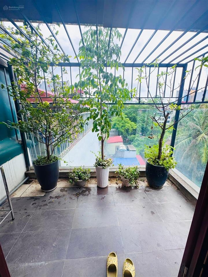 Bán nhà phố đội cấn, ngõ thông ba gác tránh, gần ô tô, dân xây 46m2*5t tặng full nt xịn sò, ở ngay