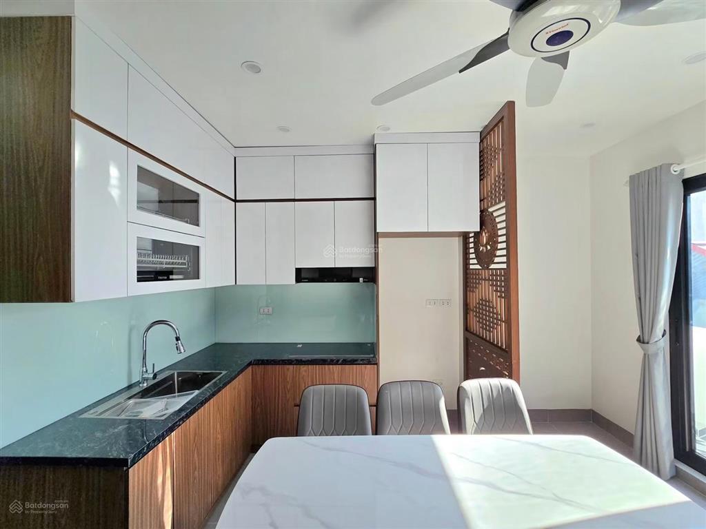 Bán nhà nguyễn khánh toàn, phân lô, thang máy, 30m ôtô, ngõ thông bagác tránh 36m*6t full nt ở ngay