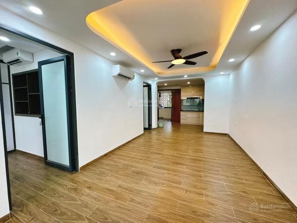 Bán căn hộ tt phố thành công, siêu đẹp, nhà mới full nt 3 ngủ, 2 wc khách bếp rộng, ban công thoáng