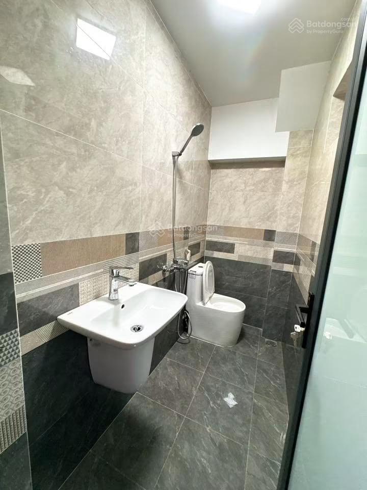 Bán căn hộ tt phố thành công, siêu đẹp, nhà mới full nt 3 ngủ, 2 wc khách bếp rộng, ban công thoáng