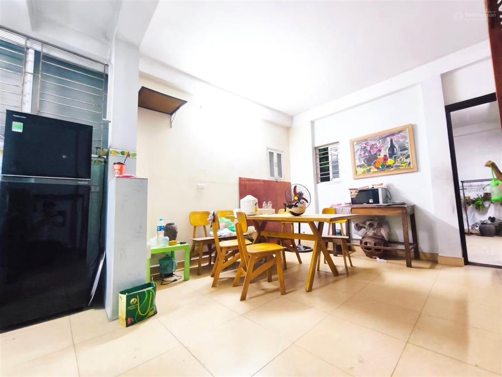 Bán nhà phố yên phụ, 3 nhà ra phố, mặt tiền rộng, dân xây 49m2*5t tặng nội thất, kd homestay đỉnh