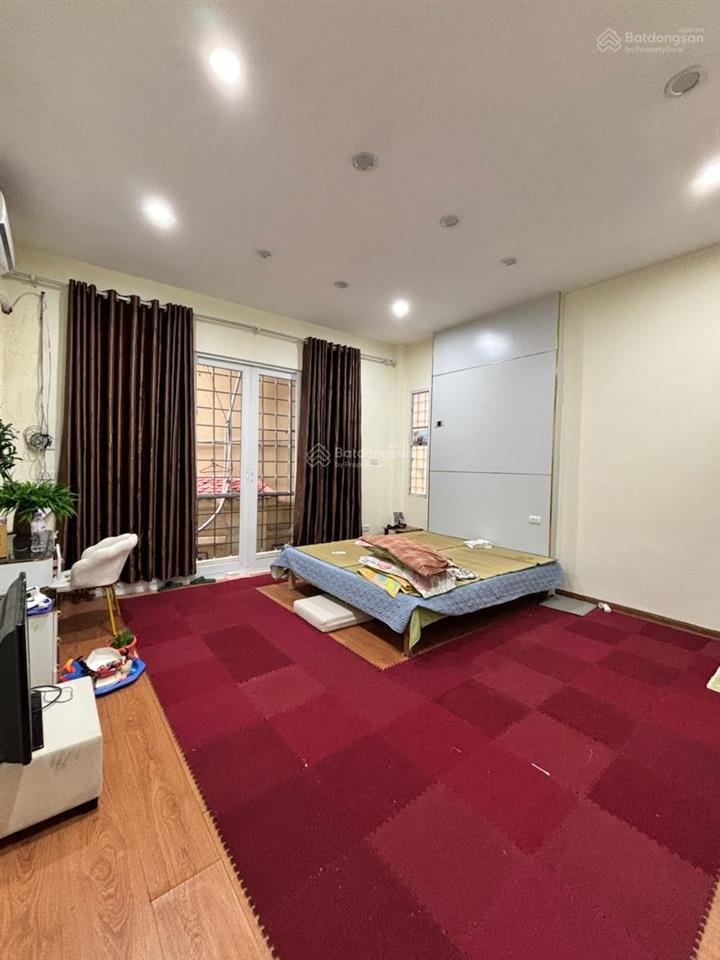 Bán nhà đội cấn, ngõ thông bagac, gần phố, mặt tiền đẹp, dân xây 31m2*4t tặng full nội thất ở ngay