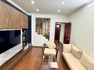 Bán nhà phố trích sài hồ tây, view hồ, ngõ thông bagac, không quy hoạch, dân xây 40m*6t full nt