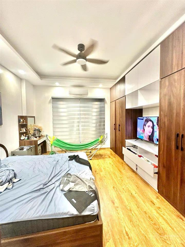 Siêu hot nhà phố đội cấn, 30m ô tô, ngõ thông ba gác tránh, 35m2*5t full nt xịn sò, khách về ở ngay