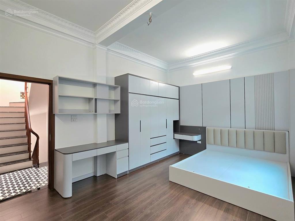 Bán nhà đội cấn. ngõ oto, trước nhà 3m siêu thoáng, dân xây 50m*4t 4 ngủ, chủ tặng full nt ở ngay