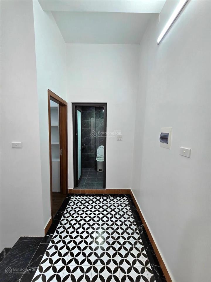 Bán nhà đội cấn. ngõ oto, trước nhà 3m siêu thoáng, dân xây 50m*4t 4 ngủ, chủ tặng full nt ở ngay
