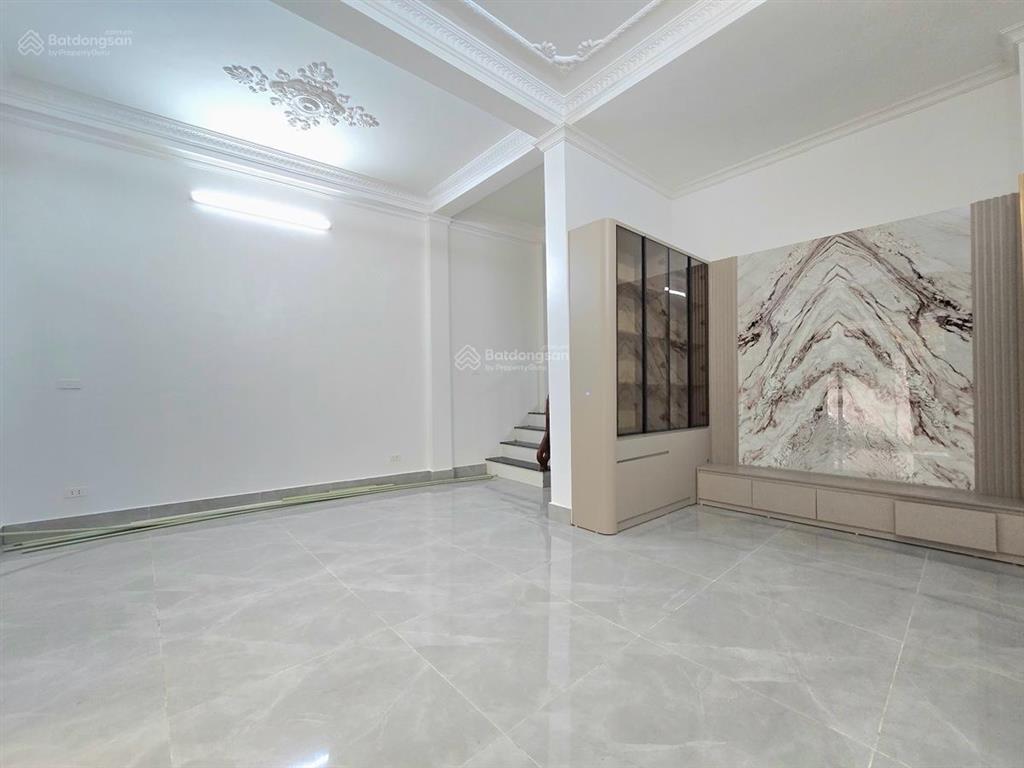 Bán nhà đội cấn. ngõ oto, trước nhà 3m siêu thoáng, dân xây 50m*4t 4 ngủ, chủ tặng full nt ở ngay