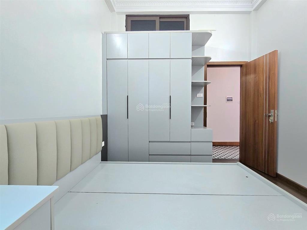 Bán nhà đội cấn. ngõ oto, trước nhà 3m siêu thoáng, dân xây 50m*4t 4 ngủ, chủ tặng full nt ở ngay