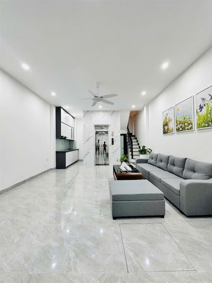 Siêu phẩm đội cấn. ngõ thông, ba gác đỗ cửa, xây mới tinh, thang máy, thoáng sáng, ko qh, 45m2*5t