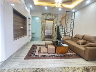 Bán nhà đội cấn, xây mới, thang máy nhập khẩu, trước nhà 3m, không quy hoạch, full nội thất xịn sò
