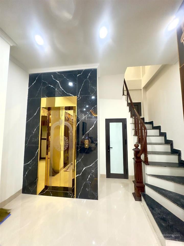 Nhà phố kim mã, lô góc 2 thoáng, thang máy nhập khẩu, xây mới 47m*6t full nt hiện đại, ở ngay