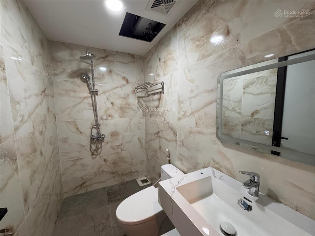 Bán nhà đội cấn, ngõ thông bagac tránh, trước nhà 3m siêu thoáng, dân xây 40m*5t tặng full nt