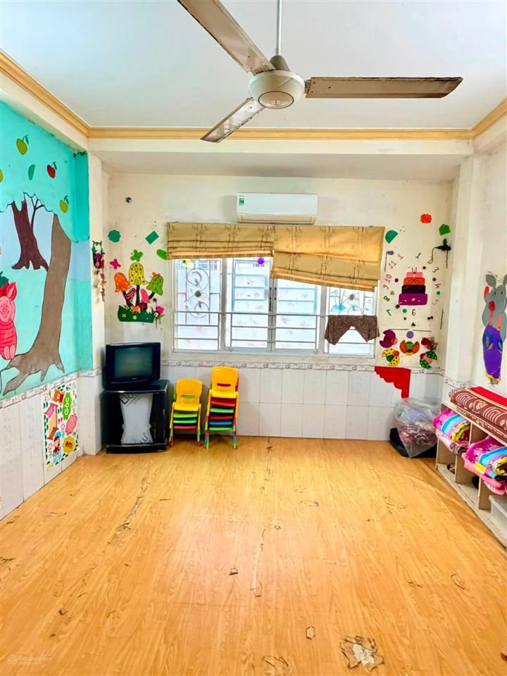 Bán nhà phố la thành, ngõ thông bagac tránh, ở và kinh doanh, dân xây 30m2*7t, tặng full nội thất