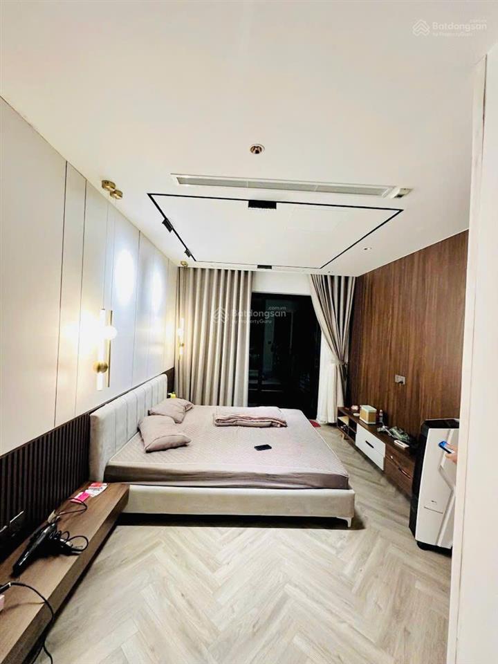 Nhà đẹp đội cấn. ngõ kinh doanh, thông tứ tung, 3 gác tránh, sân riêng, thoáng sáng, đủ đồ, 39m2*5t
