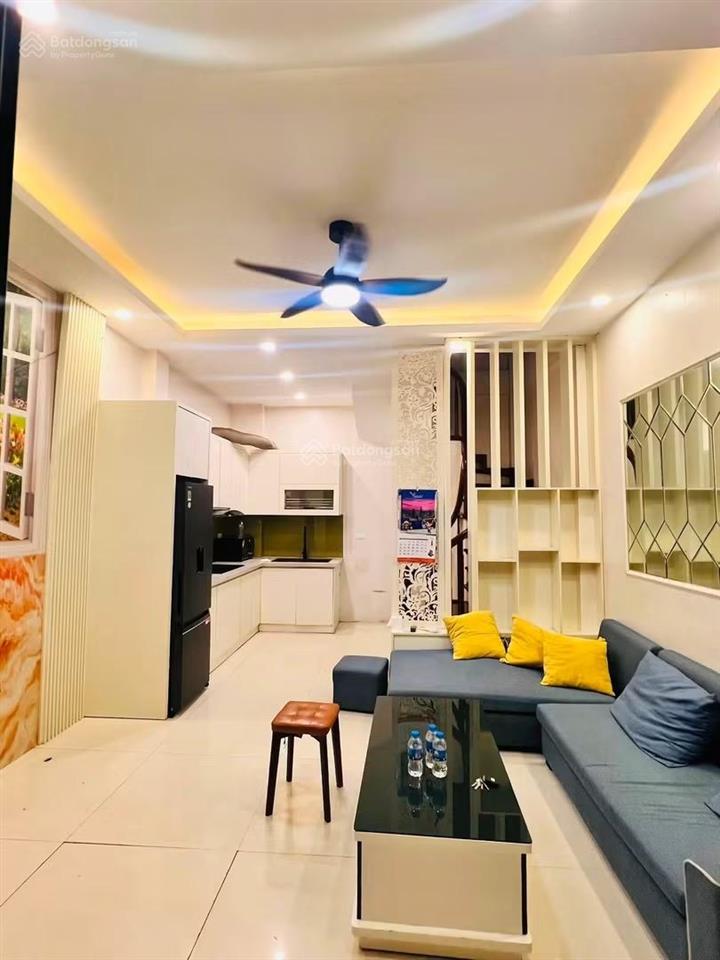 Bán nhà đội cấn, ngõ thông, 20m ra phố, ô tô đỗ sát nhà, xây mới 30m*5 tầng full nt khách về ở ngay