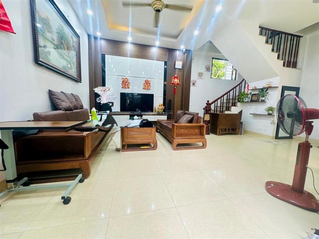 Giá đầu tư. nhà đội cấn, ngõ nông, ô tô tránh cực gần, thông, kinh doanh, kcbt, ở/cho thuê, 47m2*5t