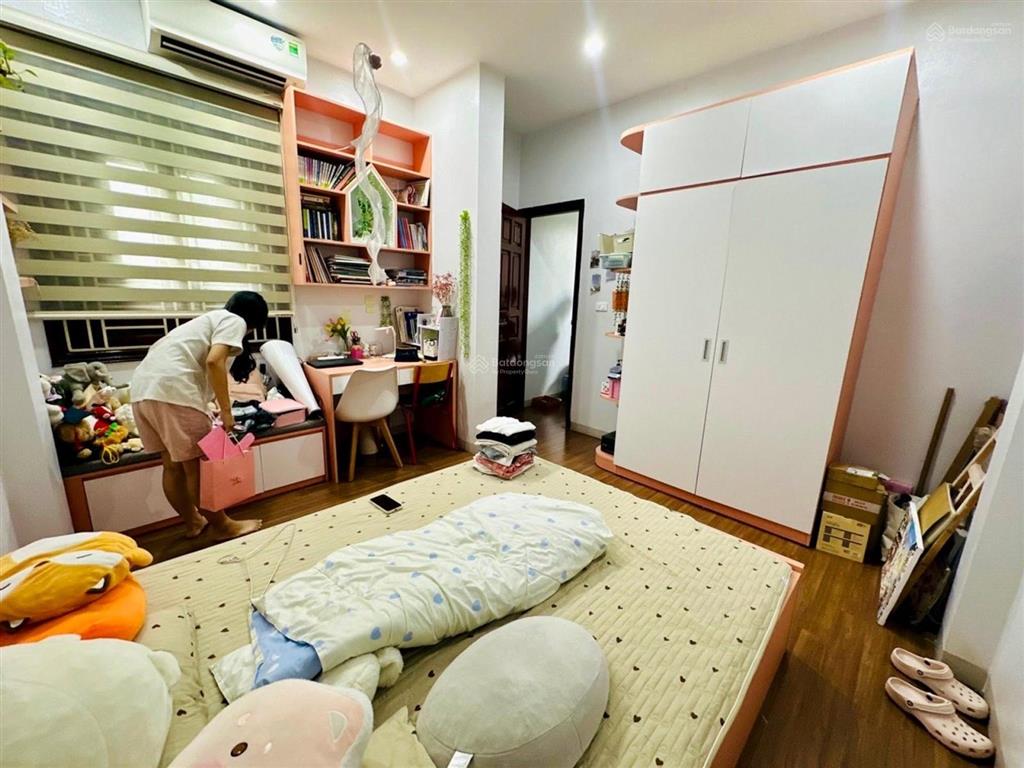 Giá đầu tư. nhà đội cấn, ngõ nông, ô tô tránh cực gần, thông, kinh doanh, kcbt, ở/cho thuê, 47m2*5t