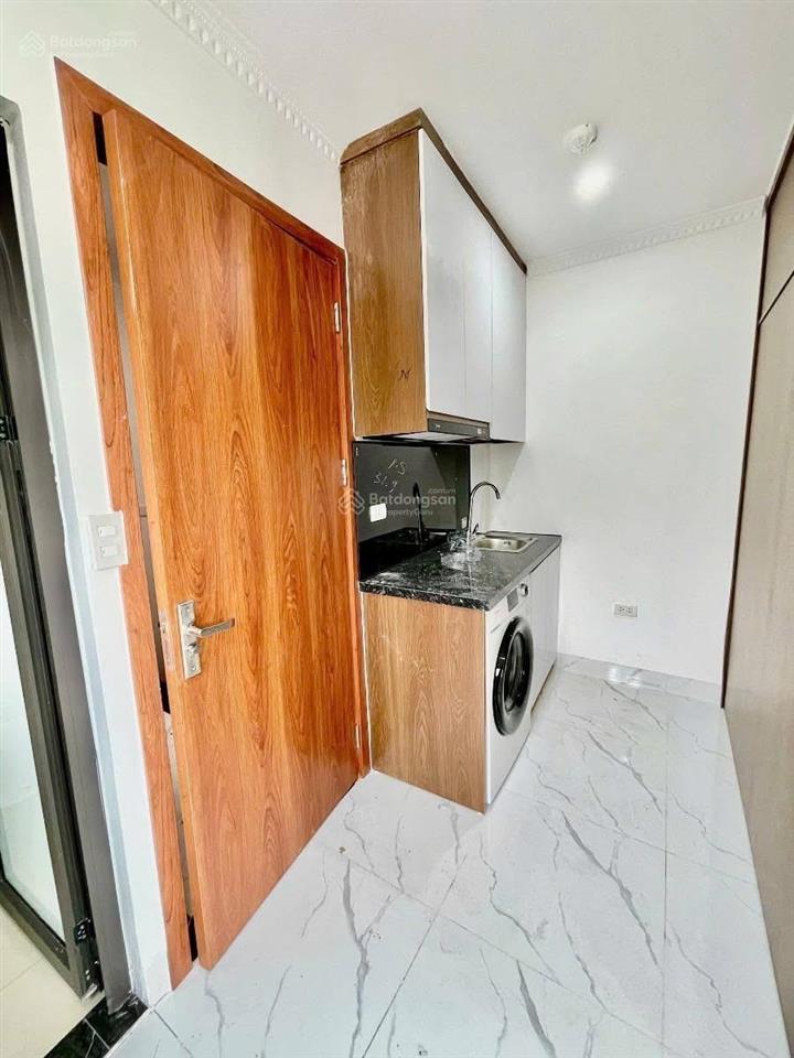 Bán tòa nhà căn hộ ccmn, xây mới thang máy, căn góc, 14 phòng full đồ, dòng tiền 1.1tỷ/năm, đủ pccc