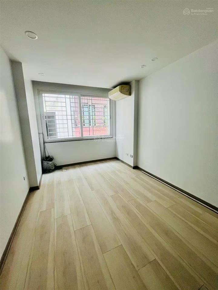 Bán nhà phố núi trúc, phân lô, oto trước nhà, dân xây kcbt 25m2*6 tầng 1 tum, khách về ở ngay