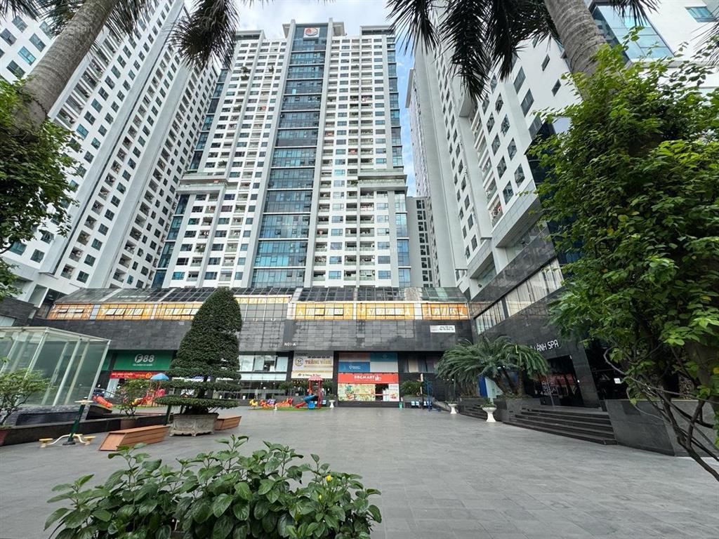 Bán căn hộ cc golden land nguyễn trãi, tầng thấp, 93.1m, 3 ngủ 2 wc tặng full nội thất ở ngay