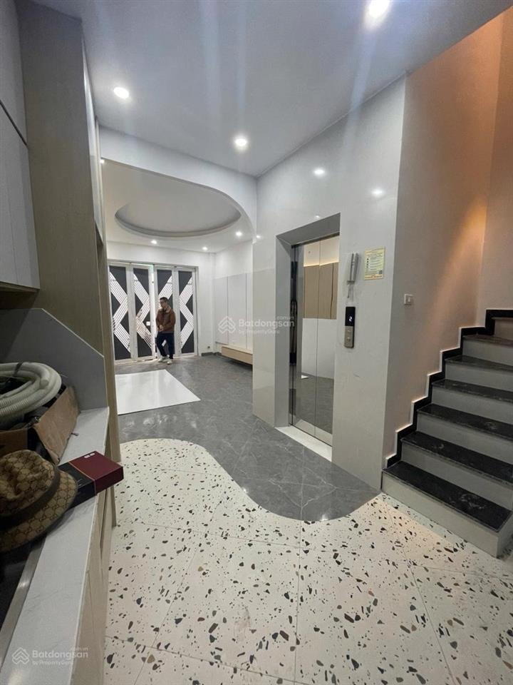Bán nhà ngọc hà, hht, xây mới, 40m, 6 tầng thang máy, căn góc cực thoáng, 20m ra phố, full nt xịn