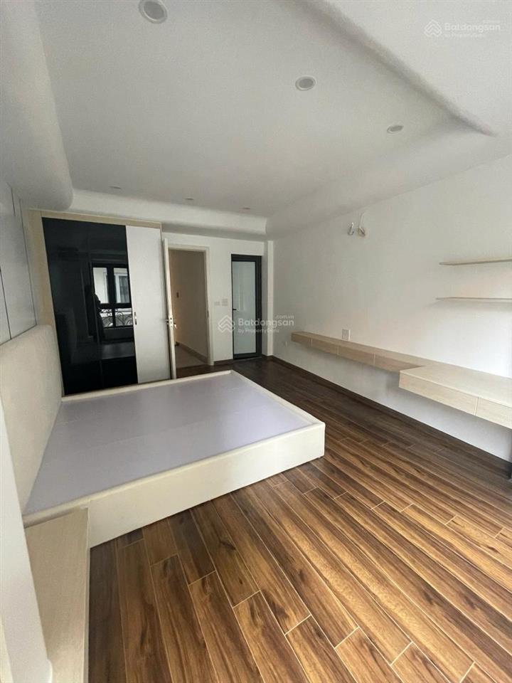 Bán nhà ngọc hà, hht, xây mới, 40m, 6 tầng thang máy, căn góc cực thoáng, 20m ra phố, full nt xịn