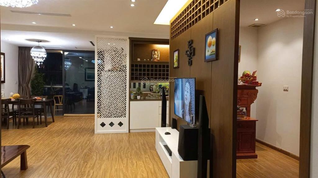 Bán căn hộ no1c goldenland 275 nguyễn trãi, tầng cao view thoáng, 104.1m, 2 ngủ 2wc full nt xịn sò