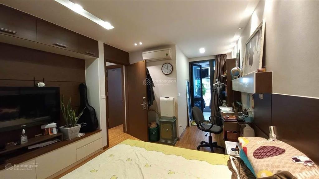 Bán căn hộ no1c goldenland 275 nguyễn trãi, tầng cao view thoáng, 104.1m, 2 ngủ 2wc full nt xịn sò