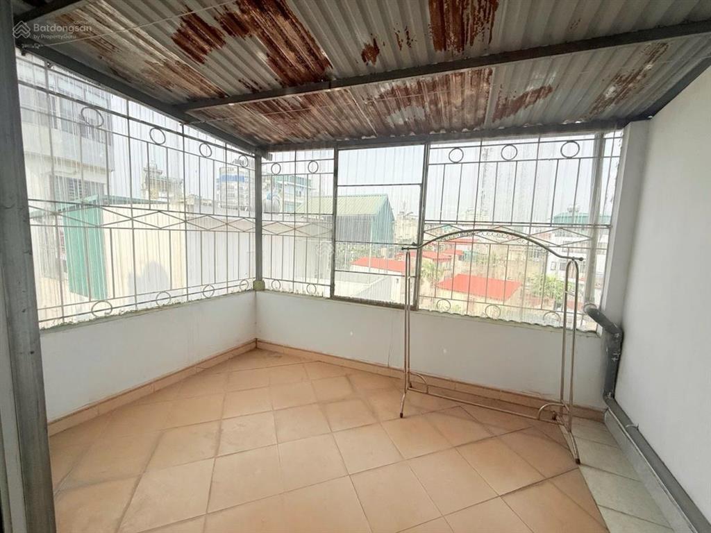 Siêu hiếm! nhà phố thuỵ khuê, nhà dân xây 32m2*5t, trước nhà thoáng, ngõ thông, sổ nở hậu đẹp