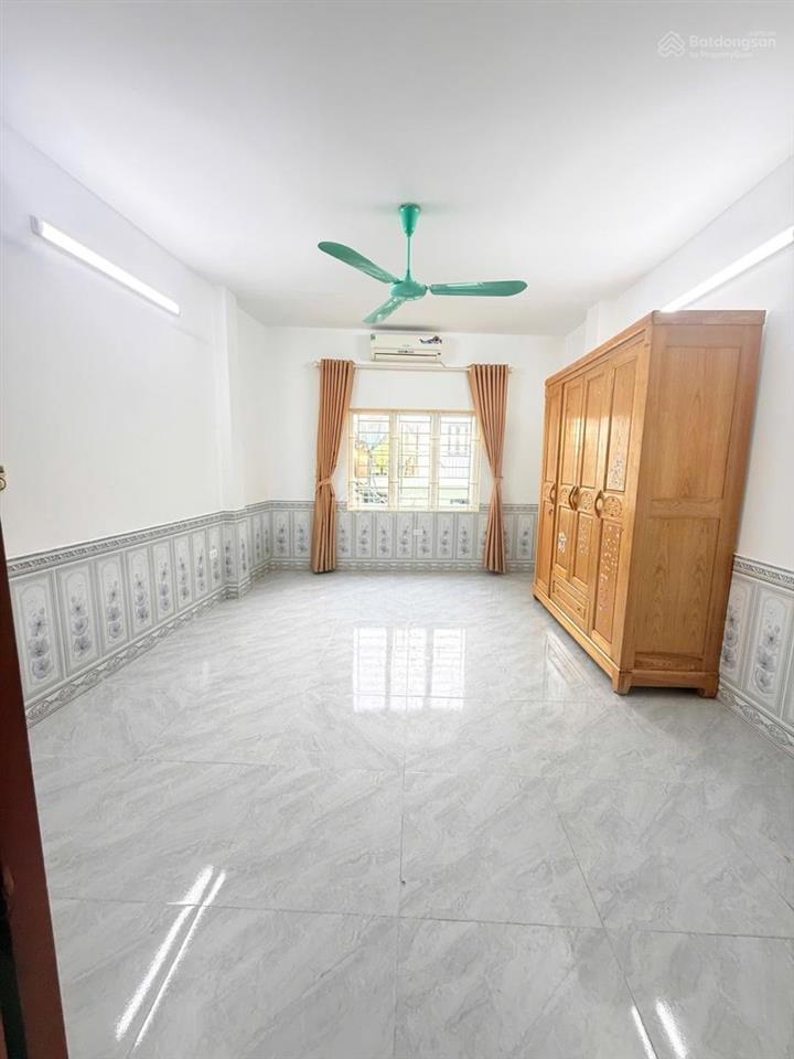 Siêu hiếm! nhà phố thuỵ khuê, nhà dân xây 32m2*5t, trước nhà thoáng, ngõ thông, sổ nở hậu đẹp