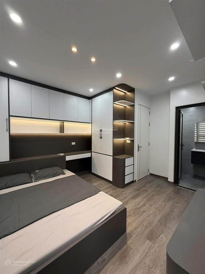 Bán nhà phố kim mã, căn góc, xây mới, 20m ra phố, 23m*5t full nội thất xịn, khách về ở ngay