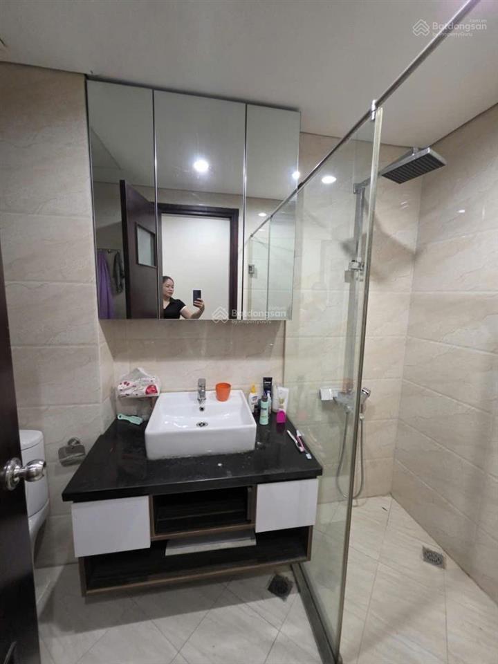 Bán căn hộ duplex chung cư golden land nguyễn trãi, 125m2, 2 ngủ 2wc, full nội thất xịn, ở ngay