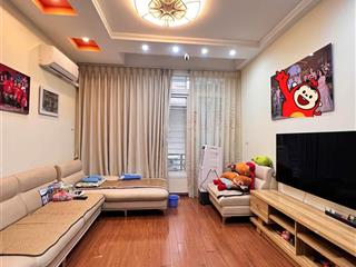 Giảm sốc 1 tỷ, phân lô trần duy hưng, 20m ra hồ oto tránh, dân xây 50m*5t tặng full nt về ở ngay