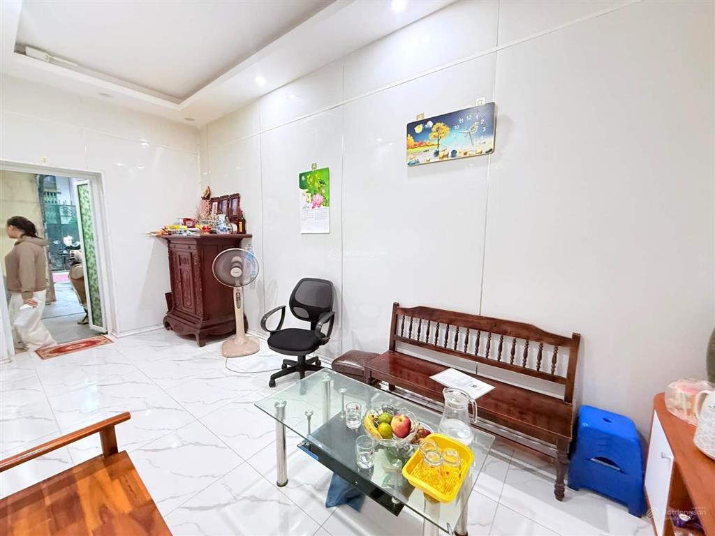 Nhà phố ngọc hà, bán đất tặng nhà 3 tầng, ô tô cách 80m, ngõ thông ba gác, 48m*3t, nhà 2 thoáng