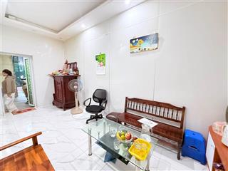 Nhà phố ngọc hà, bán đất tặng nhà 3 tầng, ô tô cách 80m, ngõ thông ba gác, 48m*3t, nhà 2 thoáng