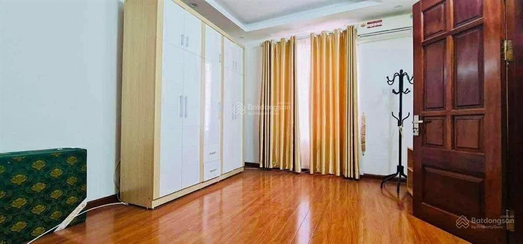 Hiếm!! nhà phố đào tấn, ngõ thông ba gác, gần phố ô tô tránh, dân xây 35m*5t tặng nt về ở ngay