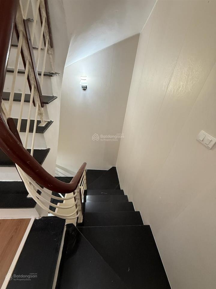 Có 102! đào tấn, ngõ ô tô tránh, ngách nông, nhà thoáng sáng, 49,9m2*3 tầng khách phải thật nhanh